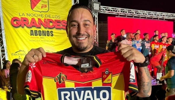 El Gobernador Juan Diego Patiño acompañó la presentación oficial del Deportivo Pereira