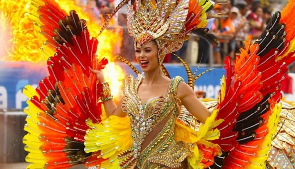 Estrategias de seguridad para el Carnaval de Barranquilla, policías, helicópteros y expertos en investigación