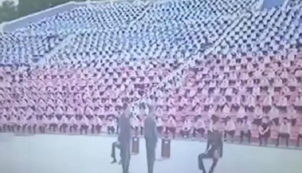 Adolescentes condenados a "trabajos forzosos" en Corea del Norte por ver series de K-pop