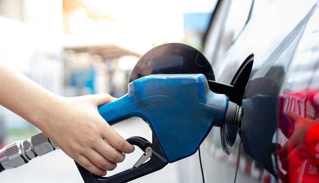 Precio de la gasolina sube $97 antes de terminar febrero: ¿En cuánto queda el galón?