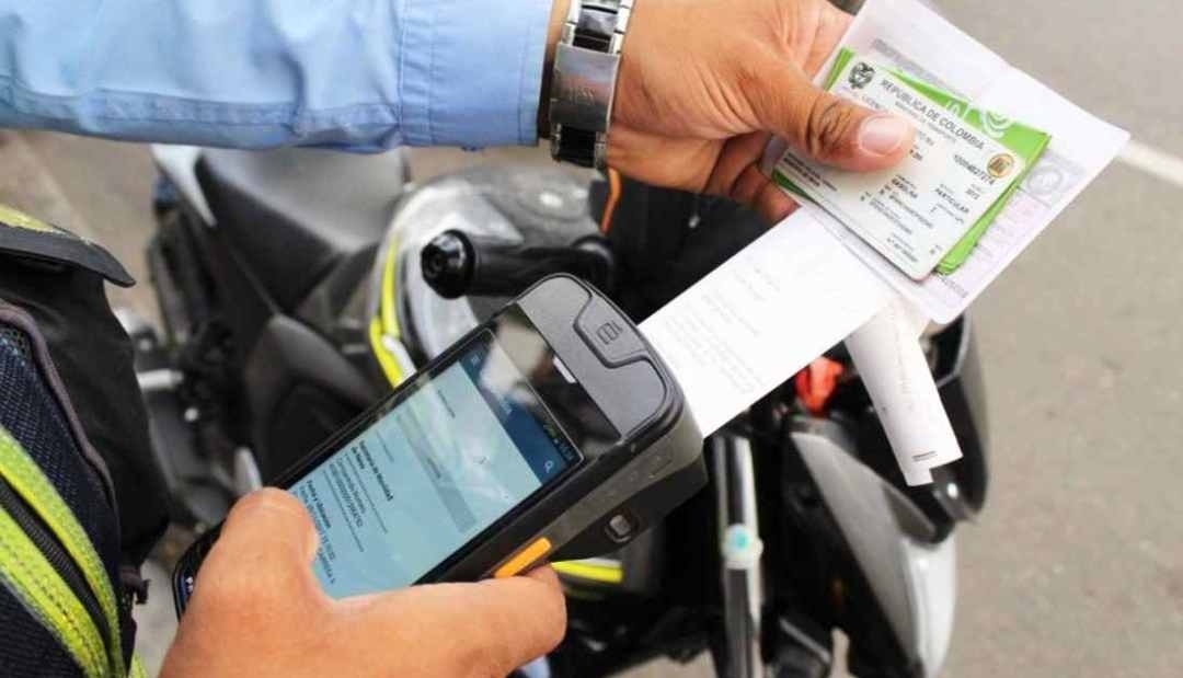 Desde ahora, usted podrá ser multado si es grabado o fotografiado infringiendo normas de tránsito