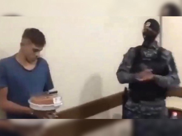 [Video] Policía de Brasil detienen a un menor de edad por tráfico de drogas y descubrieron que cumplia los 18 años ese m