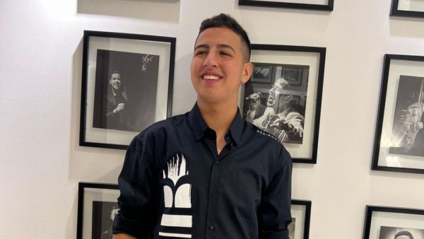 [Video] ¿Usted qué opina? Hijo de Martin Elias es criticado en redes sociales por su debut en la música