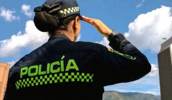 Formulan cargos contra coronel (r) de la Policía por presuntas conductas de acoso sexual contra 10 mujeres