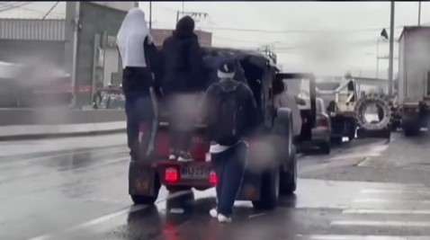 Denuncia ciudadana: Estudiantes en Dosquebradas son transportados arriesgadamente