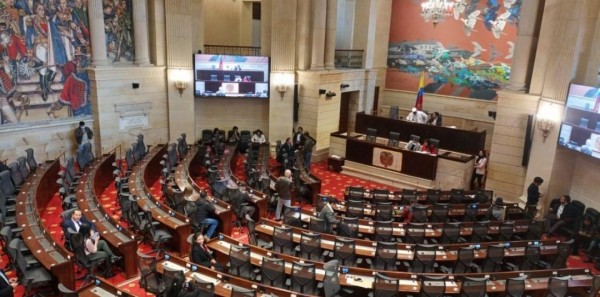 Congresistas tumbaron proyecto que buscaba bajarles el salario