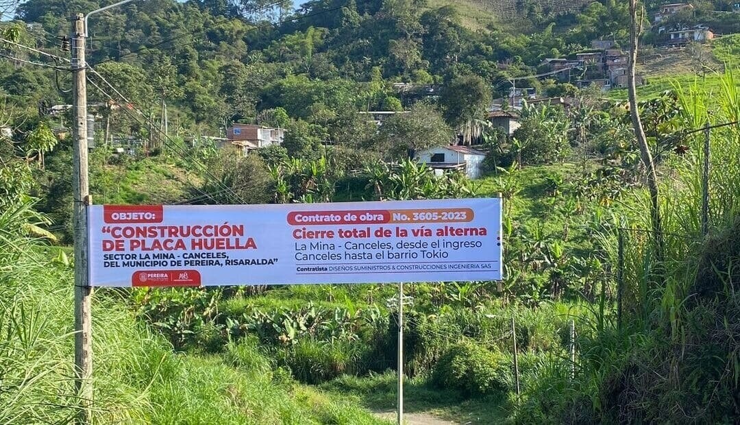 Cierre en la vía alterna hacia La Mina - Canceles