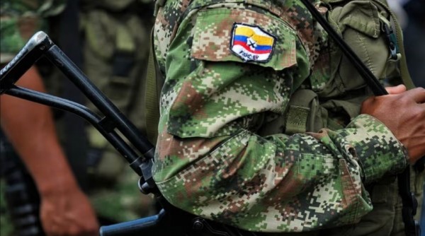 Familia Campesina Sobrevive a Explosivo Lanzado por Disidencias en Cauca