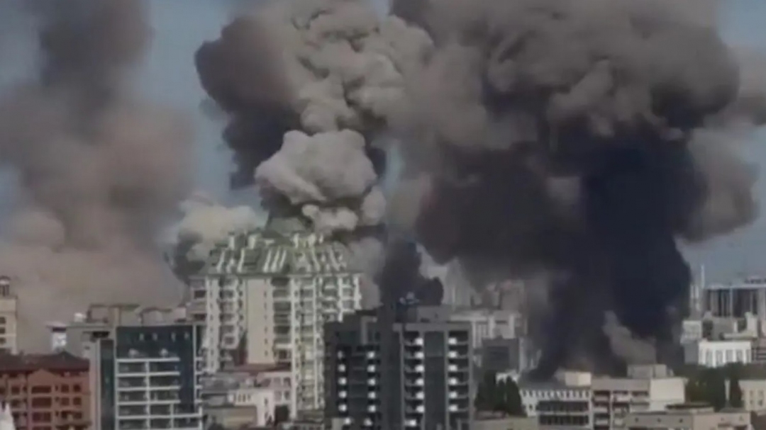 Aumenta el número de fallecidos en ataques con misiles rusos en Kiev y otras ciudades ucranianas