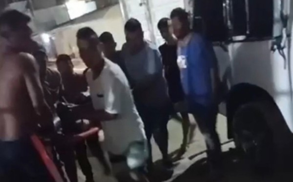 Ataque con Dron en Cancha de Fútbol Deja un Niño Muerto y Seis Heridos