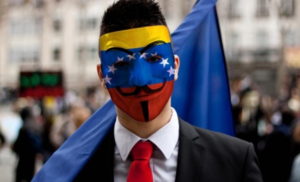 Anonymous Derriba 325 Páginas Gubernamentales en Venezuela 