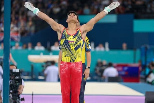 Ángel Barajas gana medalla de plata en gimnasia artística para Colombia