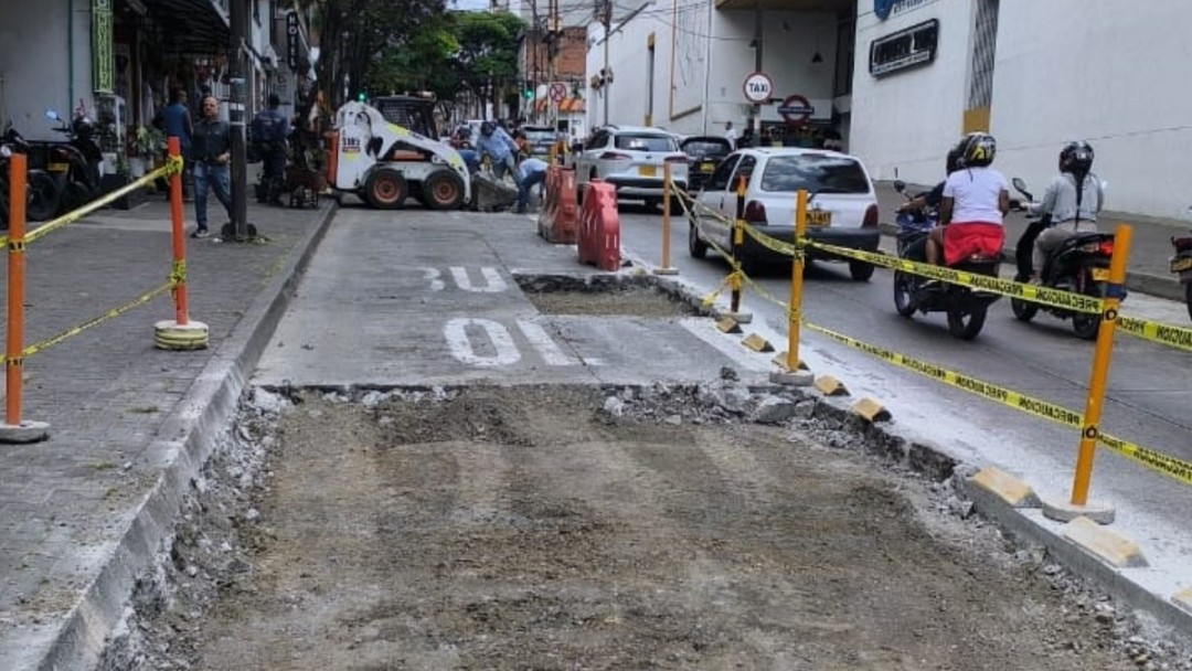 Recuperación de las lozas del Megabus 