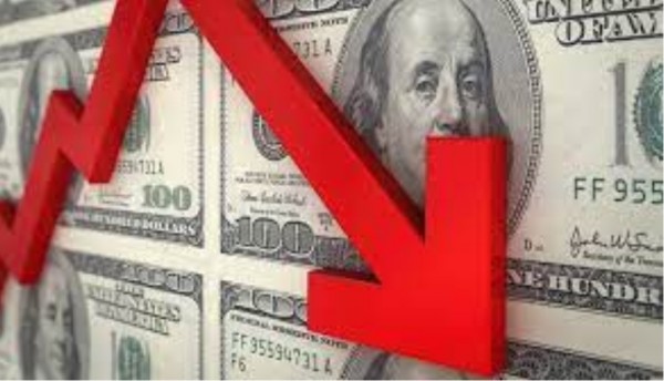 Se estaría extinguiendo el dólar por la desconfianza en la banca