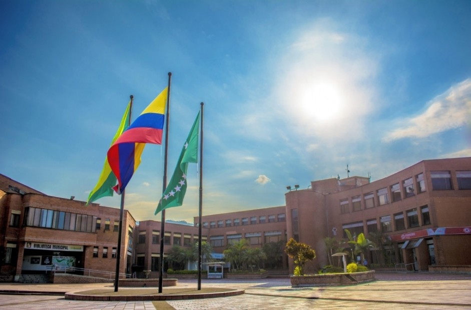 Condenados por prevaricato y falsedad exalcalde de Dosquebradas y dos funcionarias públicas