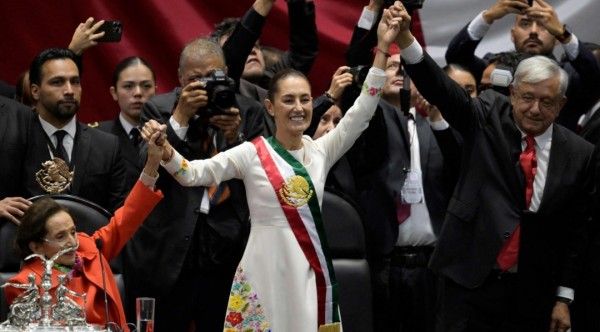 Claudia Sheinbaum toma posesión como la primera mujer presidente de México