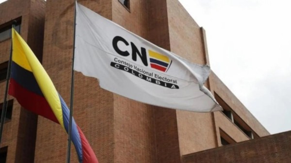 Señalan de prevaricato a magistrados del Consejo Nacional Electoral que investigan al presidente Gustavo Petro