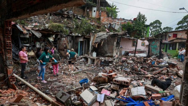 Exploto una polvorera en el municipio de Caldas - Antioquia 