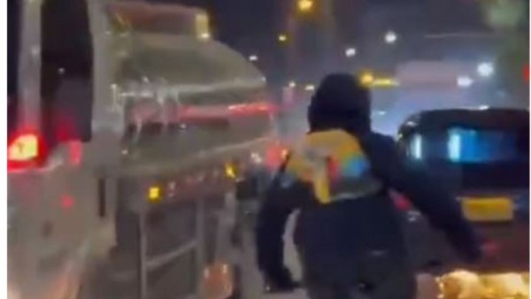 Persecución a conductor que arrolló varios motociclistas en Bogota