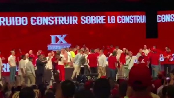 Tensión en la Convención del Partido Liberal tras la reelección de Gaviria como líder de la colectividad