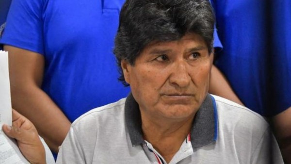 Crisis en Bolivia: Partidarios de Evo Morales toman base militar y retienen a soldados y civiles