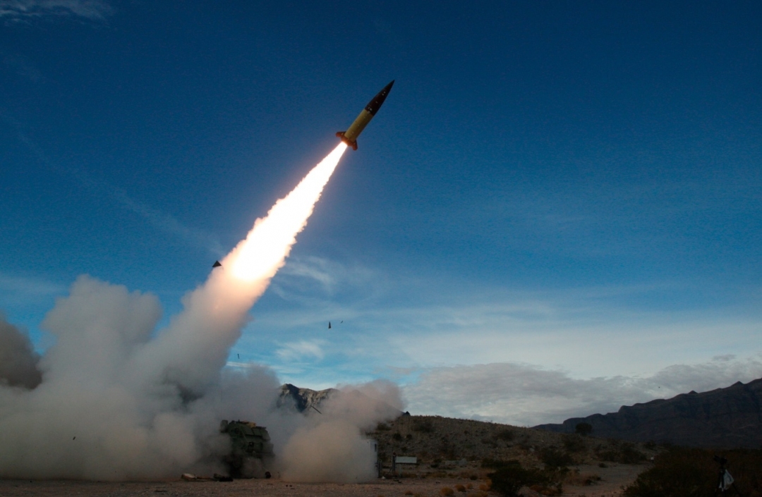 Tensión entre Rusia y Estados Unidos por el uso de misiles ATACMS en Ucrania: Una escalada peligrosa