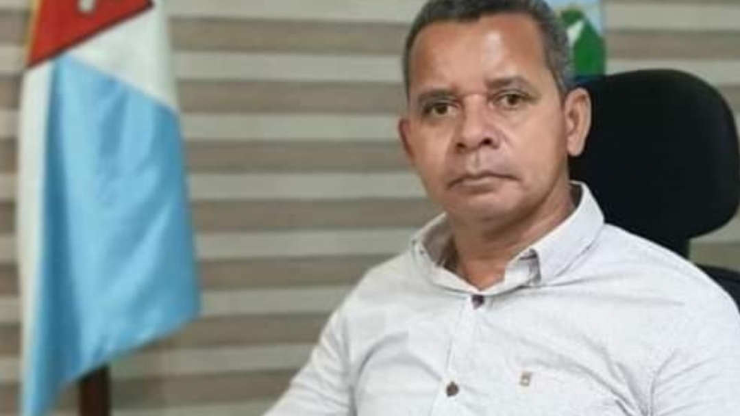 Acusan a exgobernador de San Andrés por presunta corrupción en contrato de alumbrado navideño 