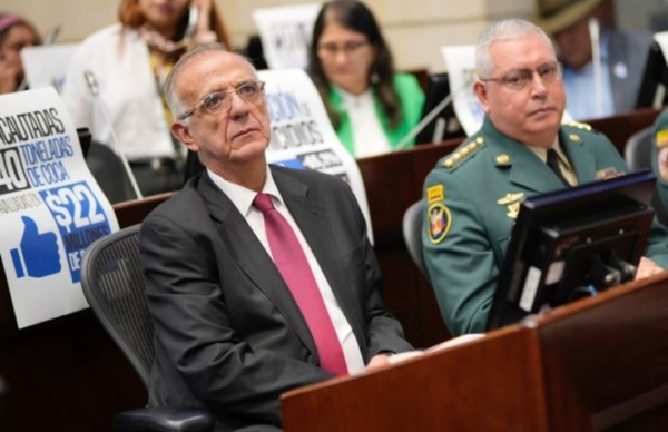 Buscan censurar a ministro de Defensa por crisis en el Catatumbo