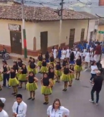 Desfile escolar quedó en medio de ataque armado en Convención, Norte de Santander