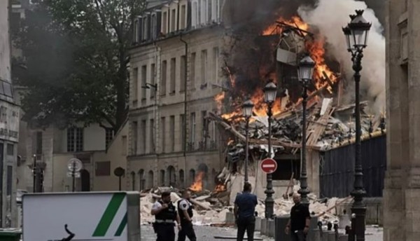Grave incendio en París