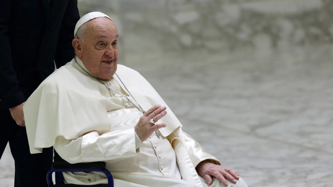 Su vida ya no corre peligro: El Vaticano informa sobre la salud del papa Francisco