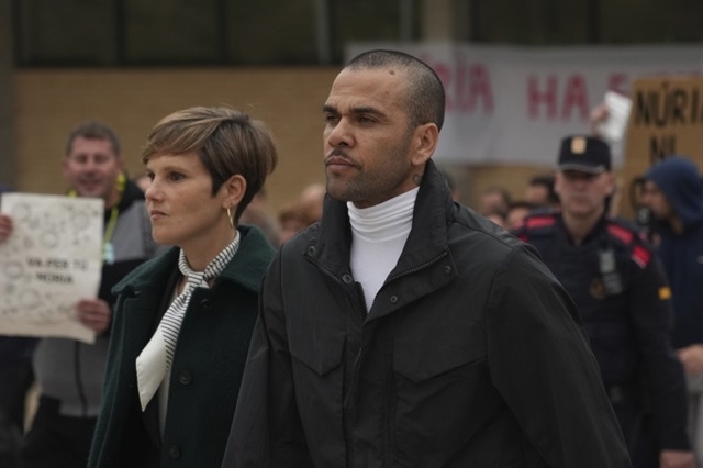Dani Alves es absuelto tras revocación de su condena por abuso sexual en España