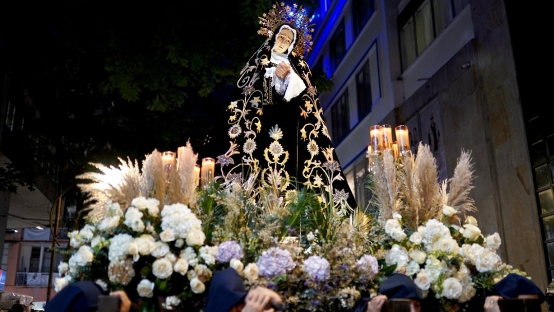 Las pereiranas acompañaron la mística y tradicional  procesión de Nuestra Señora de la Soledad 