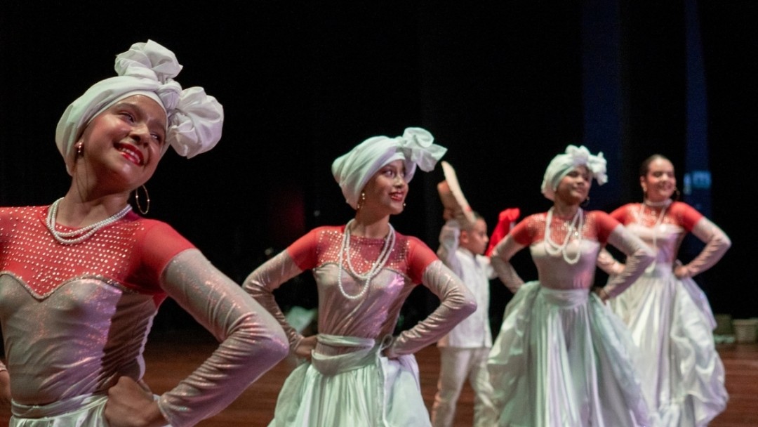 En el primer trimestre de 2025 alrededor de 3.000 niños y niñas, reciben formación artística en la Escuela de Arte Comun