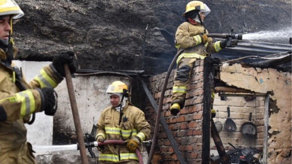 Incendio estructural afectó cuatro viviendas en el sector El Cofre del corregimiento de Puerto Caldas