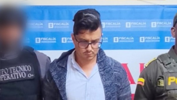 Judicializado por agredir y discriminar a agente de tránsito en Cali