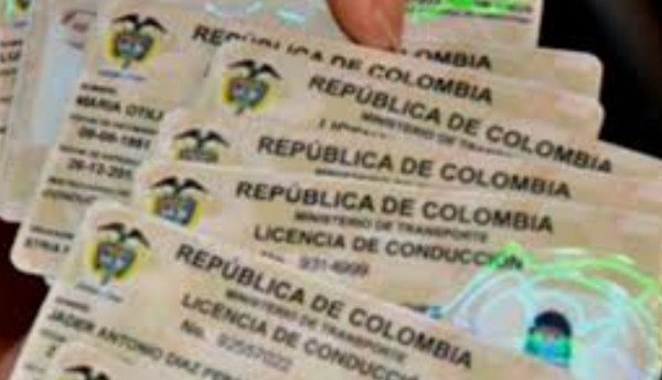 Todo lo que debe de saber para renovar la licencia de conducción 