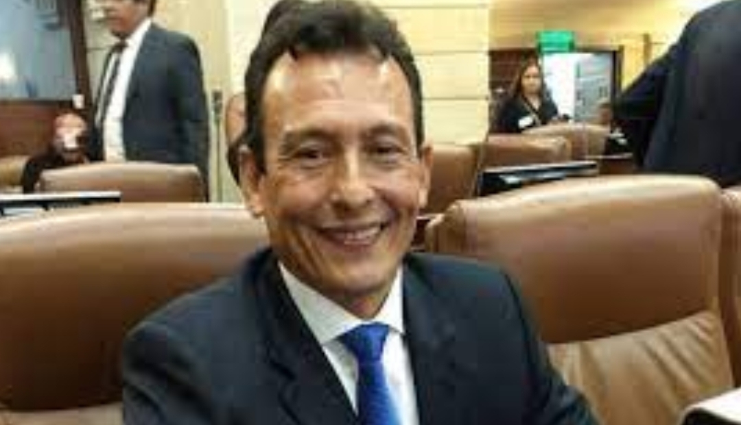 Corte Suprema de justicia llama a juicio al exrepresentante Juan Carlos Reinales
