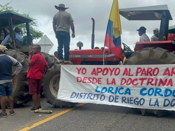 El Gobierno se sienta con los arroceros tras días de bloqueos