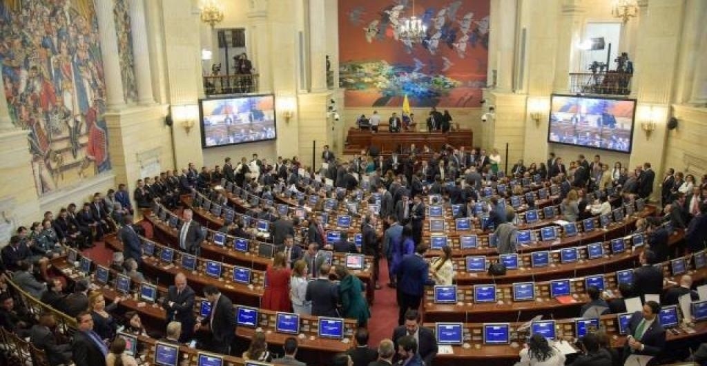 “Al congresista que no llegue se le descontará ese día de trabajo”: Cámara impone sanción salarial