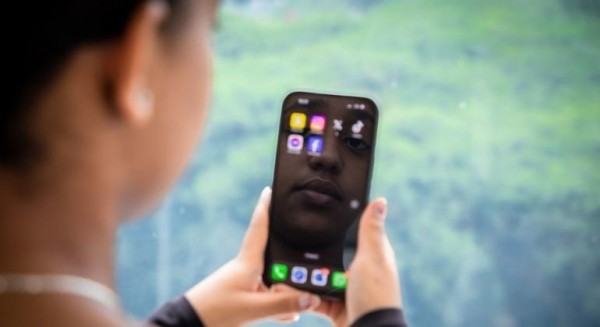 Redes sociales usadas en reclutamiento de menores 