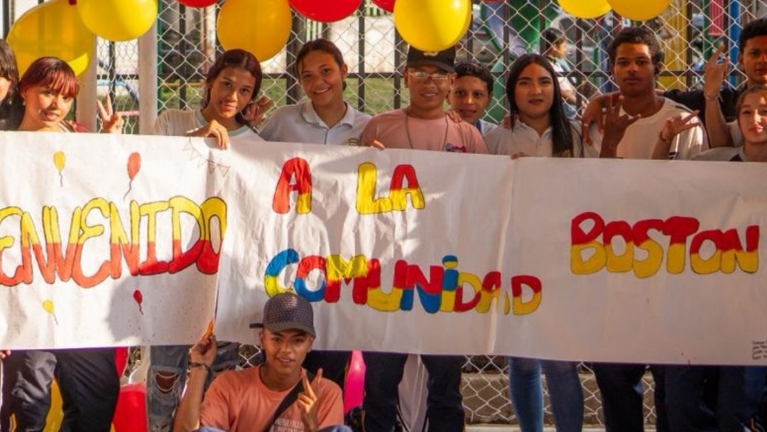 El Alcalde en mi Barrio llegó a la comuna Boston para fortalecer el diálogo y presentar avances de gestión