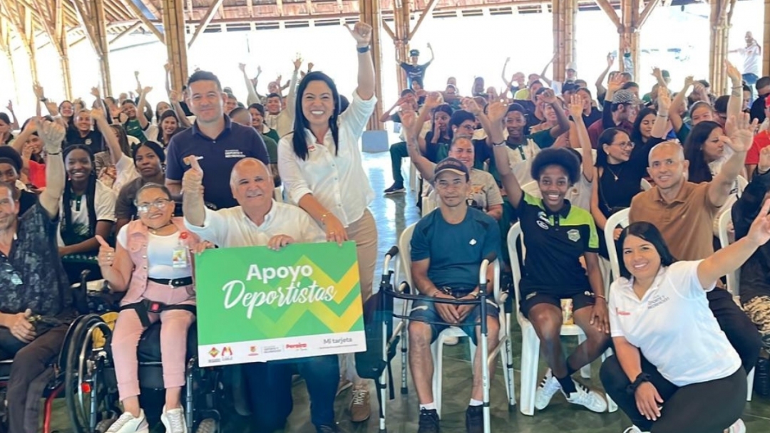 La Secretaría de Deporte y Recreación de Pereira y Megabús entregaron 350 tarjetas de transporte a deportistas pereirano