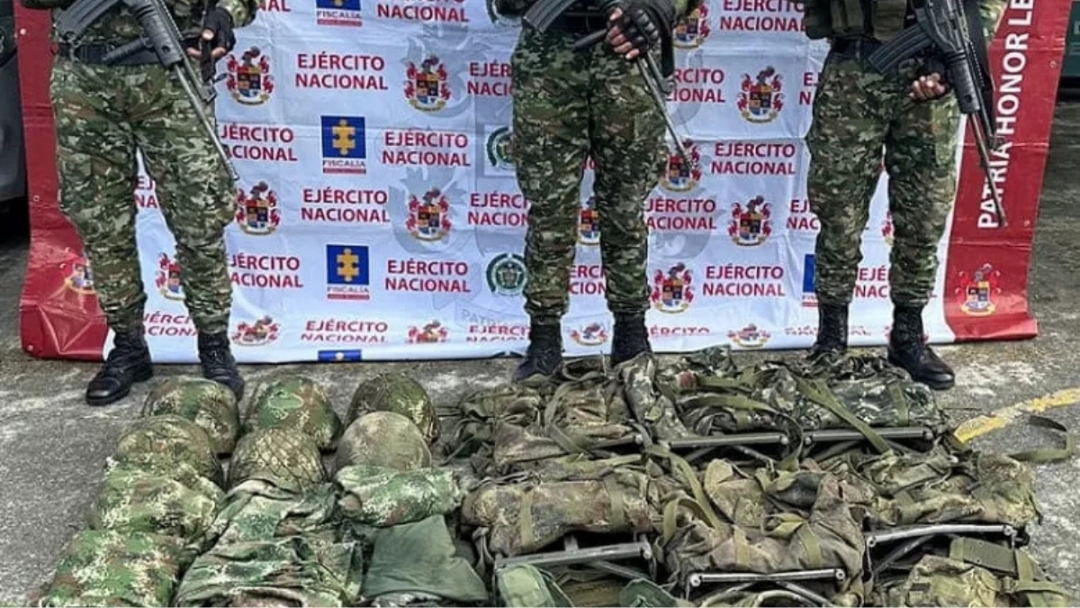 Ejército Nacional incauta material de intendencia del Clan del Golfo en zona rural de Guática, Risaralda