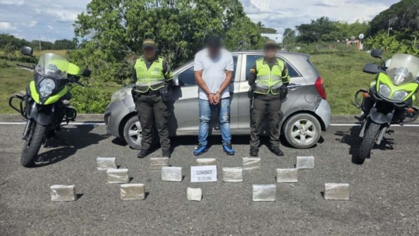 Capturado en Cerritos un hombre que transportaba 13,5 kilos de cocaína ocultos en el baúl de un vehículo