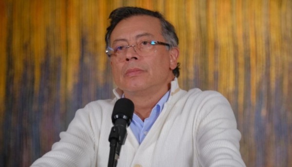 Presidente rechaza acusaciones de financiación ilegal en su campaña en 2022