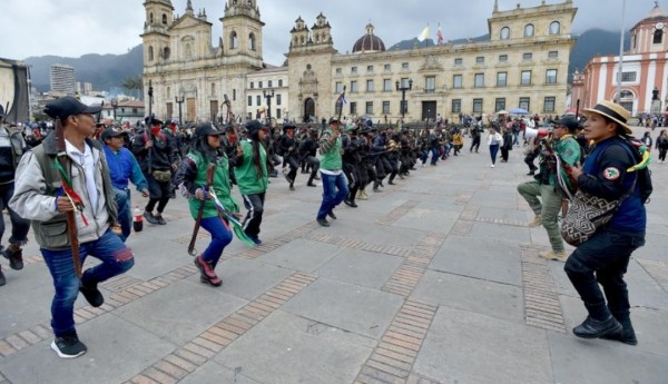 Jornada de manifestaciones generó tensión en entidades públicas de la capital