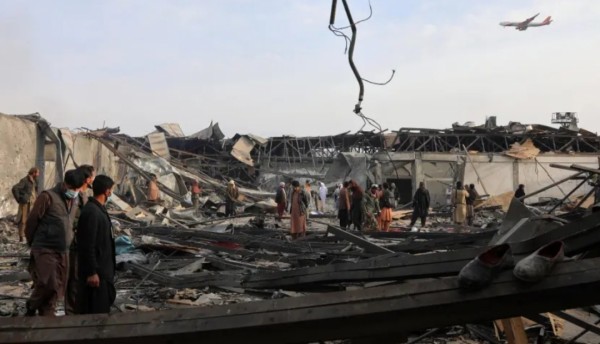 Más de 400 muertos tras bombardeo a hospital en Kabul