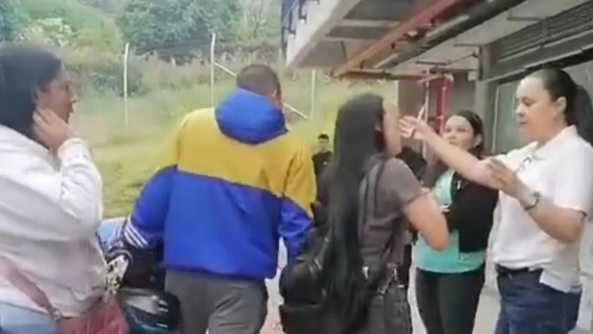 Imagen de Docente resultó herida tras sufrir una presunta agresión en colegio de Rionegro