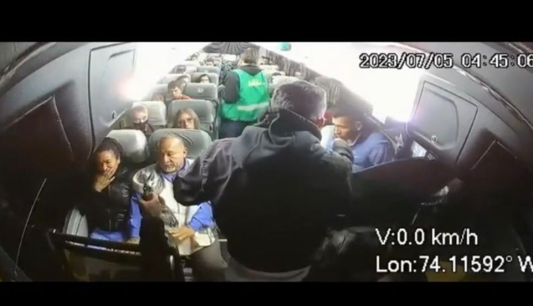 Robo masivo en bus intermunicipal en Bogotá
